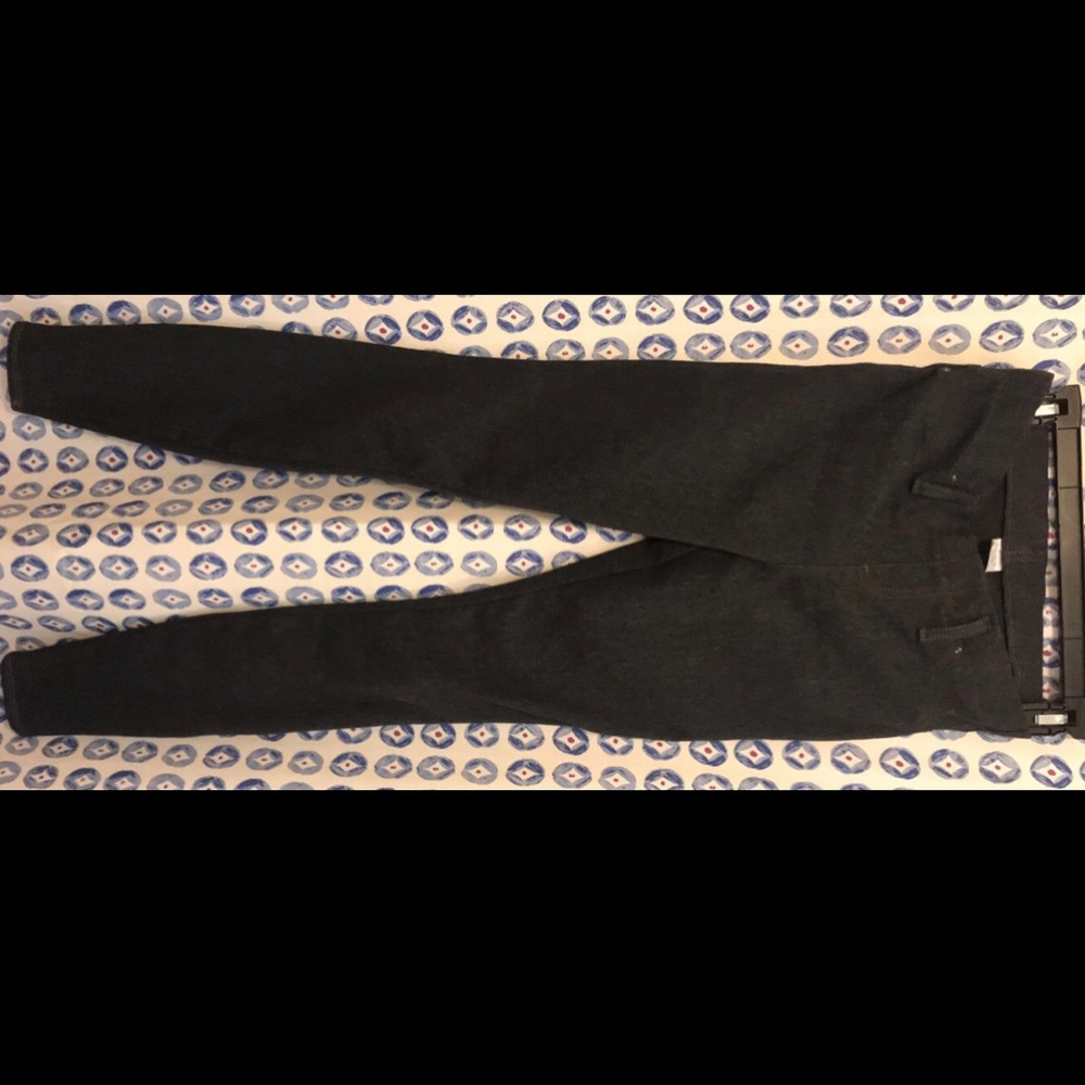 Ladies gray jeggings.